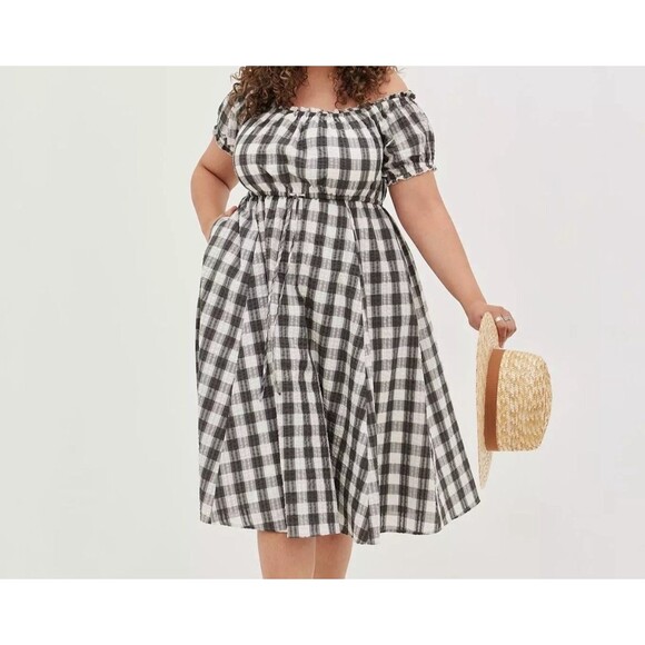 TORRID Gray/White Gingham Off-Shoulder Seersucker Midi Dress Peasant Boho Sz 2X - Picture 5 of 8